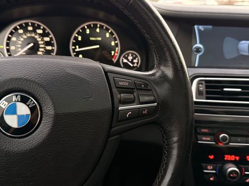 Used 2010 BMW 750Li xDrive image 36