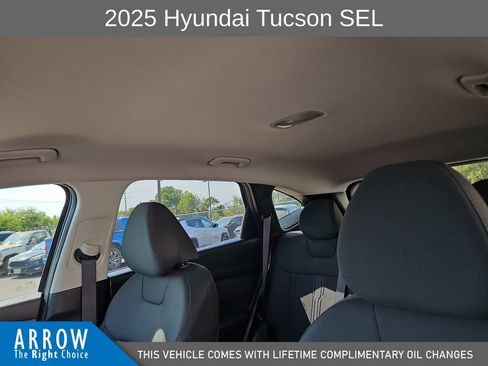 Used 2025 Hyundai Tucson SEL FWD image 22