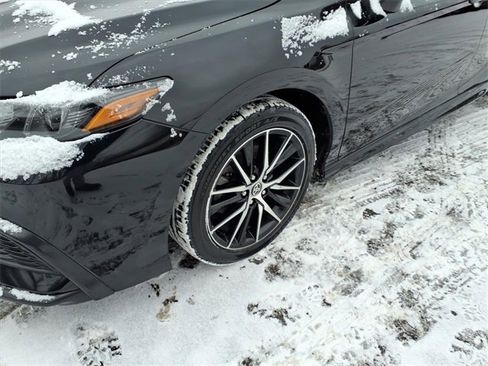 Certified 2023 Toyota Camry SE image 4