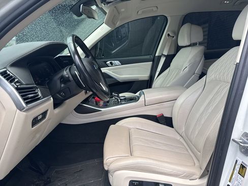 Used 2020 BMW X7 xDrive40i w/ Luxury Seating Package AWD/4WD image 5