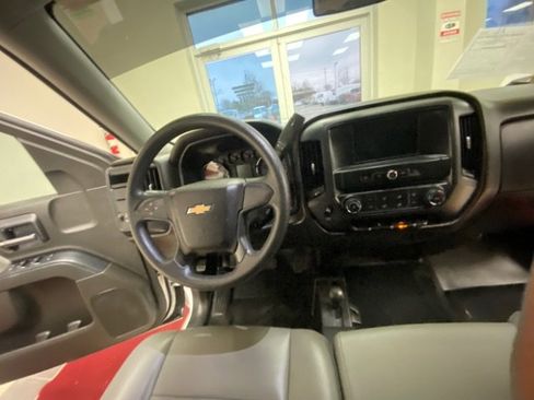 Used 2018 Chevrolet Silverado 1500 W/T image 17