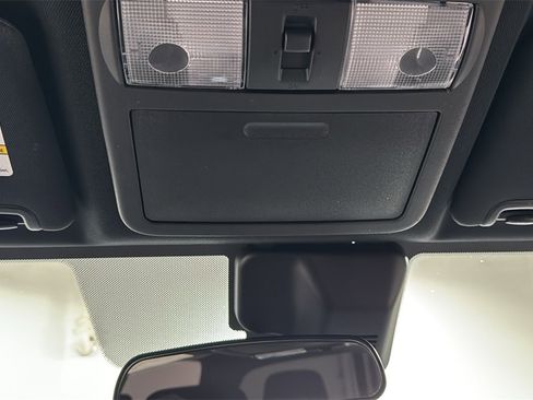 Used 2022 Nissan Frontier PRO-4X w/ Technology Package image 11