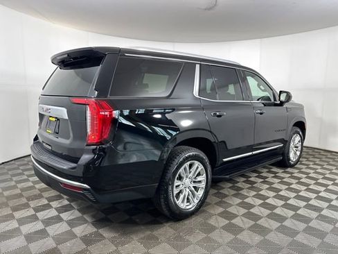 Used 2023 GMC Yukon SLT image 3