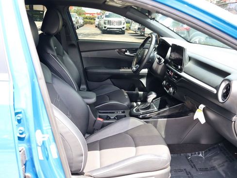 Used 2023 Kia Forte GT-Line w/ GT-Line Premium Package FWD image 29