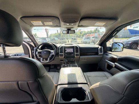Used 2015 Ford F150 Lariat w/ Equipment Group 502A Luxury AWD/4WD image 43
