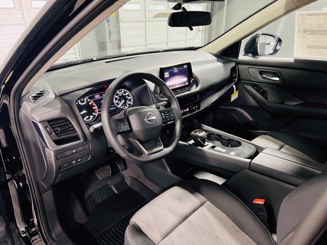 New 2026 Nissan Rogue SV FWD image 18