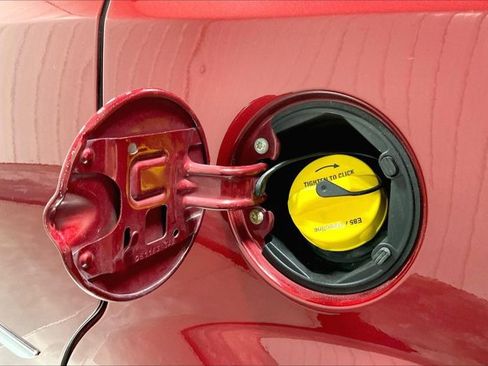 Used 2012 Chrysler Town & Country Limited w/ Luxury Group image 44