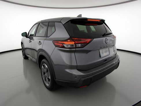 Used 2025 Nissan Rogue SV AWD/4WD image 6