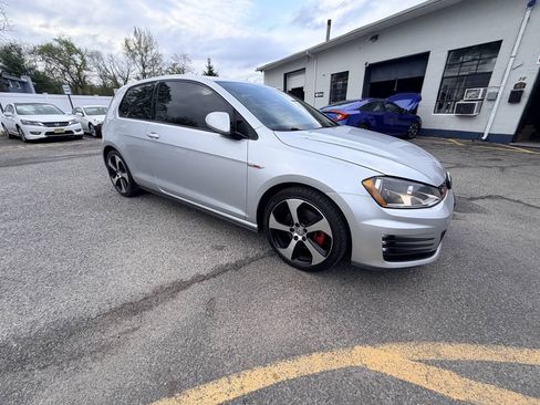 Used 2016 Volkswagen GTI S FWD image 47