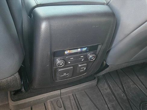 Used 2023 Buick Enclave Premium w/ Experience Buick Package AWD/4WD image 18