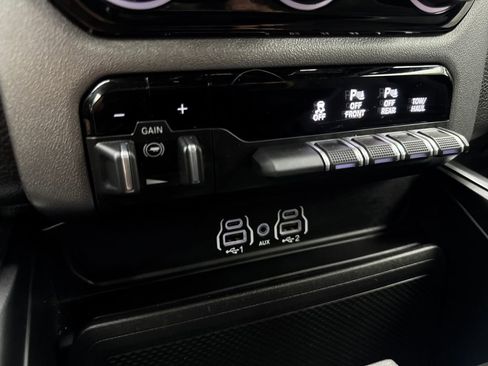 Used 2025 RAM 1500 Lone Star image 68