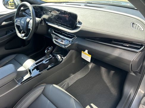 New 2026 Buick Envista Avenir image 13