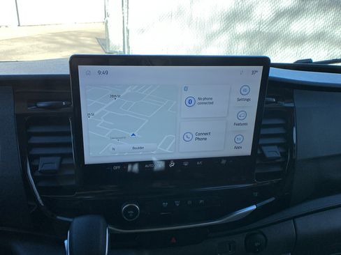 Used 2024 Ford Transit 350 XLT image 17