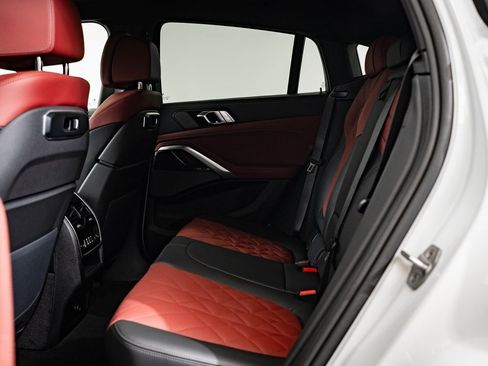 New 2026 BMW X6 xDrive40i w/ Climate Comfort Package image 49