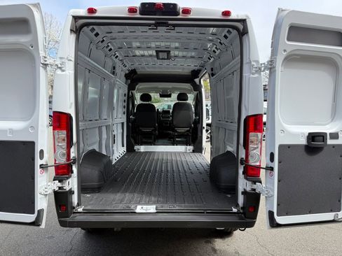 New 2026 RAM ProMaster 2500 w/ Quick Order Package 22G SLT FWD image 28