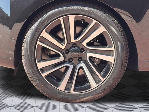 New 2026 Land Rover Range Rover Autobiography AWD/4WD image 12