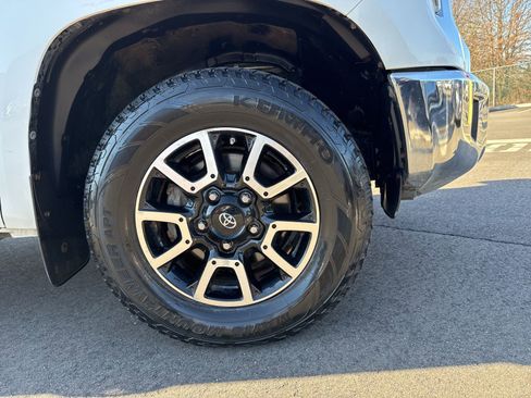 Used 2014 Toyota Tundra SR5 w/ TRD Off Road Package image 13