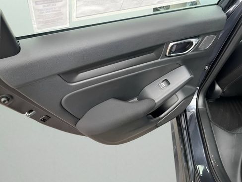 Used 2025 Honda Civic Sport Touring image 8