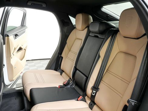 New 2026 Porsche Cayenne E-Hybrid Coupe image 23