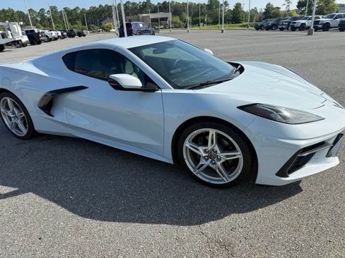 Used 2021 Chevrolet Corvette Stingray Coupe w/ 1LT RWD image 2