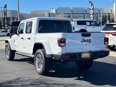 Certified 2024 Jeep Gladiator Sport w/ Premium Package image 4