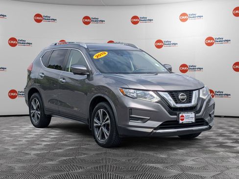 Used 2019 Nissan Rogue SV w/ Premium Package AWD/4WD image 3