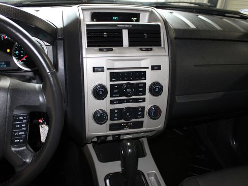 Used 2012 Ford Escape XLT FWD image 16