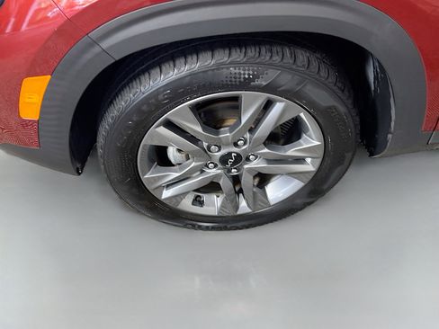 Used 2023 Kia Seltos S w/ Navigation Package FWD image 14