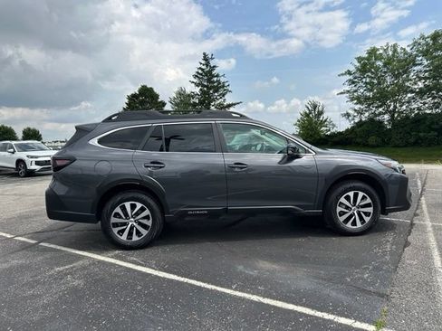 Certified 2024 Subaru Outback Premium w/ Popular Package #1 AWD/4WD image 8