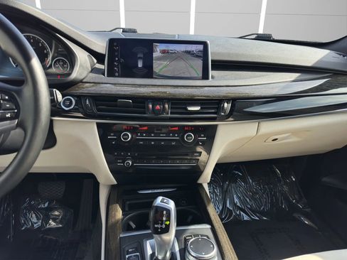 Used 2017 BMW X5 xDrive40e image 19