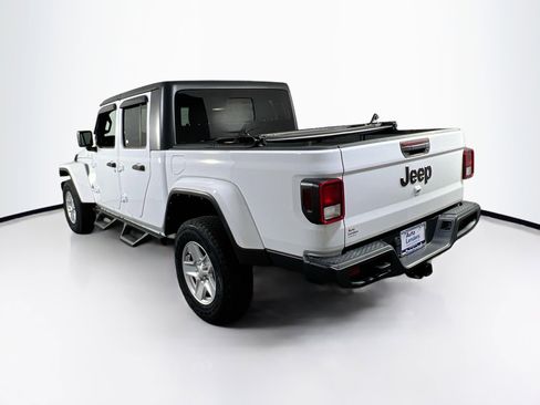 Used 2023 Jeep Gladiator Sport image 7