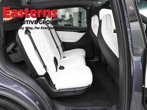 Used 2018 Tesla Model X 75D AWD/4WD image 18