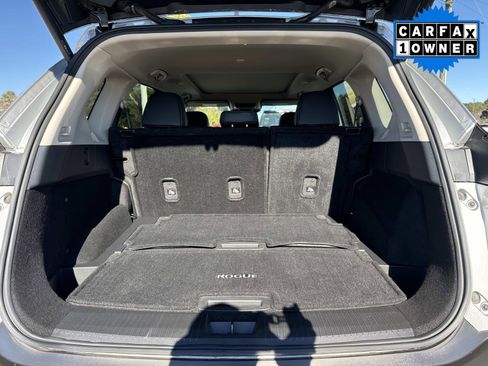Used 2023 Nissan Rogue SL w/ SL Premium Package image 12