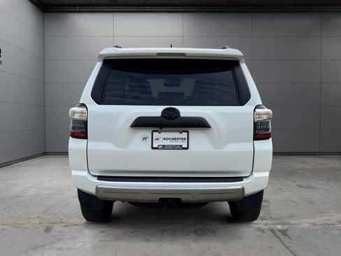 Used 2024 Toyota 4Runner TRD Off-Road Premium w/ Off Road Premium Plus Package AWD/4WD image 4