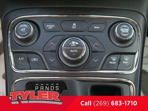 Used 2015 Chrysler 200 C w/ Navigation & Sound Group I FWD image 29