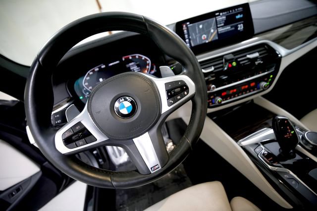 Used 2020 BMW M550i xDrive w/ Executive Package AWD/4WD image 7