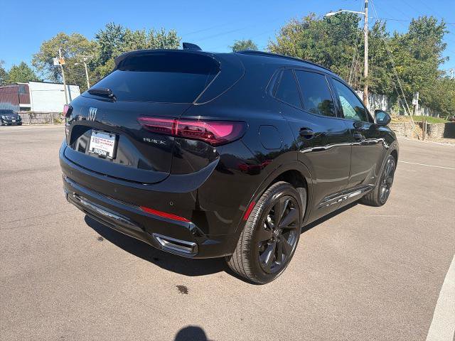 Used 2025 Buick Envision Sport Touring AWD/4WD image 2