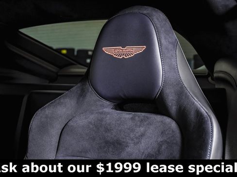 Used 2025 Aston Martin V8 Vantage Coupe image 28