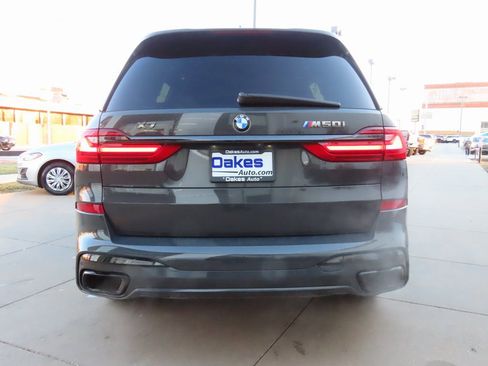 Used 2021 BMW X7 M50i image 7