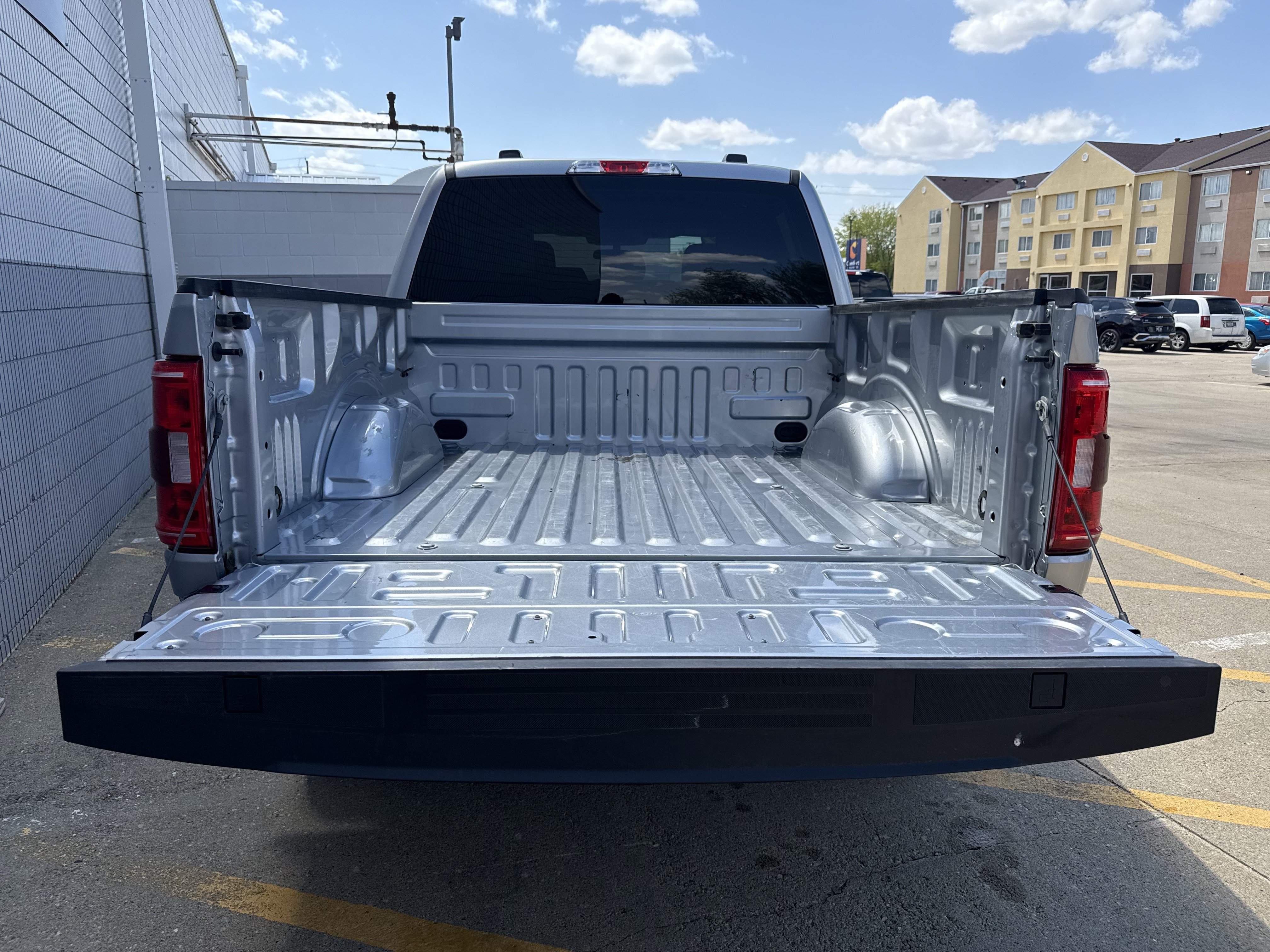 Used 2023 Ford F150 XLT AWD/4WD image 10
