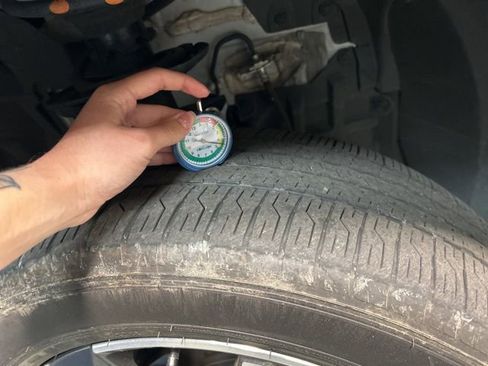 Used 2025 Nissan Rogue SL w/ SL Premium Package image 11