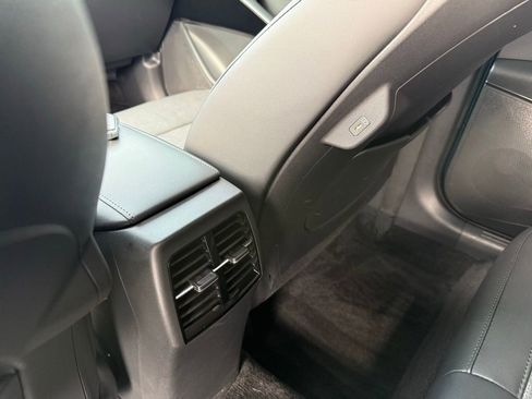 Certified 2023 Kia Niro SX Touring image 27