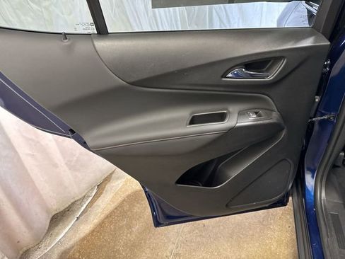 Certified 2023 Chevrolet Equinox RS FWD image 22