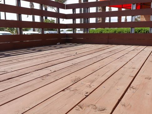 Used 2001 Ford F550 2WD Regular Cab Super Duty image 9