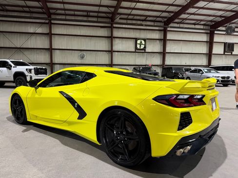 Used 2020 Chevrolet Corvette Stingray Premium Cpe w/ 3LT Preferred Equipment Group RWD image 15