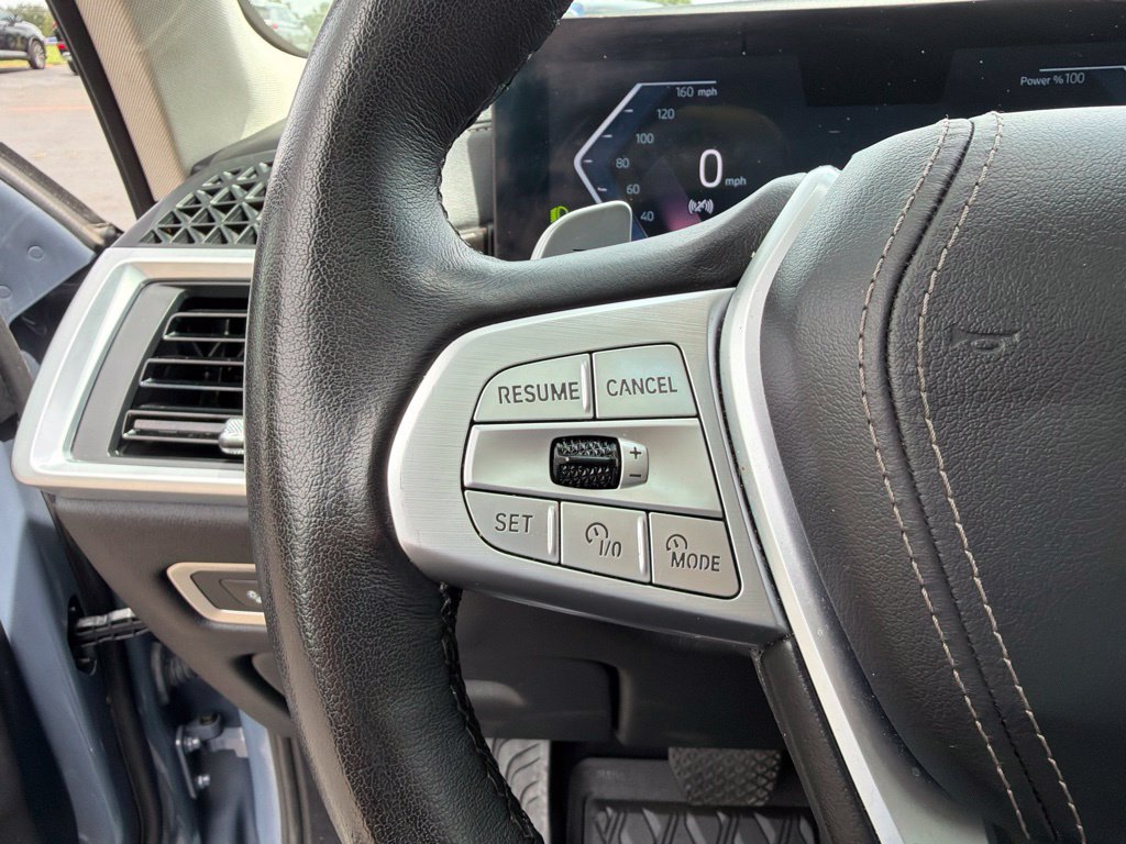 Used 2024 BMW X7 xDrive40i w/ Premium Package AWD/4WD image 19