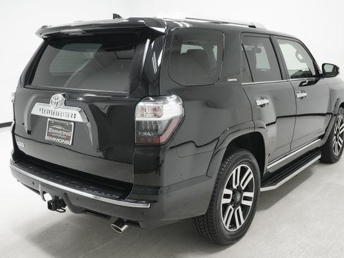 Used 2016 Toyota 4Runner Limited RWD image 4