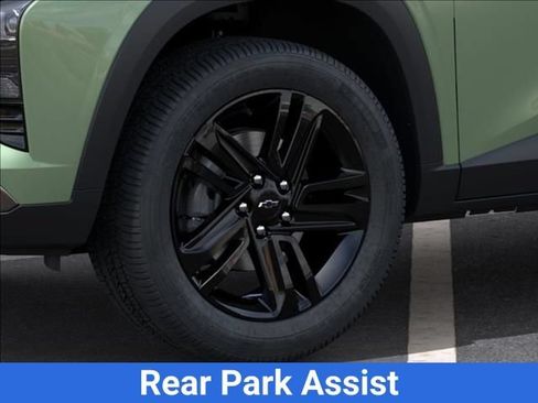 New 2026 Chevrolet Trax ACTIV w/ Sunroof Package FWD image 11