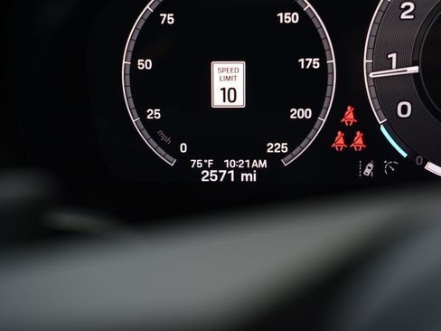 Certified 2025 Porsche 911 Carrera GTS RWD image 18