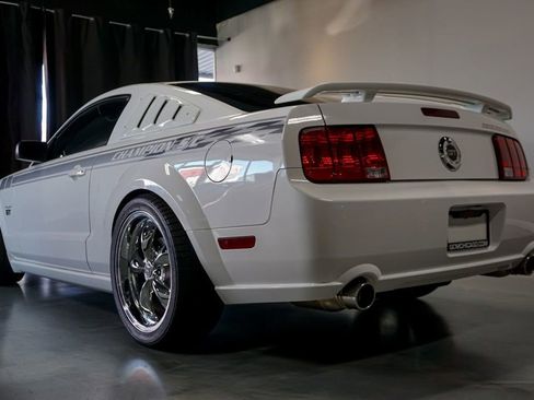 Used 2007 Ford Mustang GT image 24